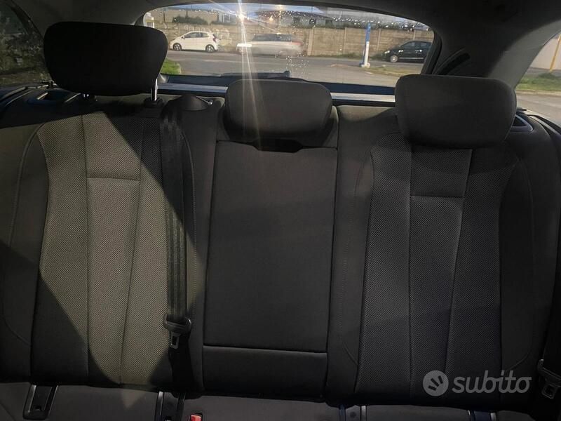 Usata Audi A4 Business 150 CV (110 kW) 2017 Nero Station wagon