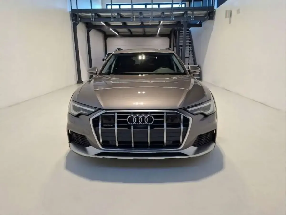 Usata Audi A6 Allroad 245 CV (180 kW) 2021 Grigio Station wagon
