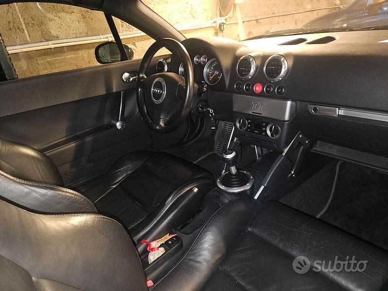 Usata Audi TT 225 CV (165 kW) 2025 Blu Cabrio