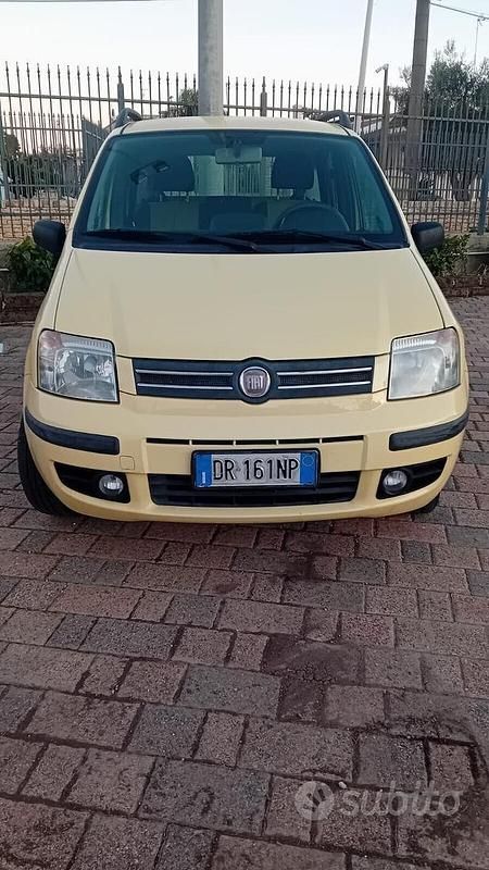 Usata Fiat Panda Dynamic 60 CV (44 kW) 2008 Giallo Utilitaria