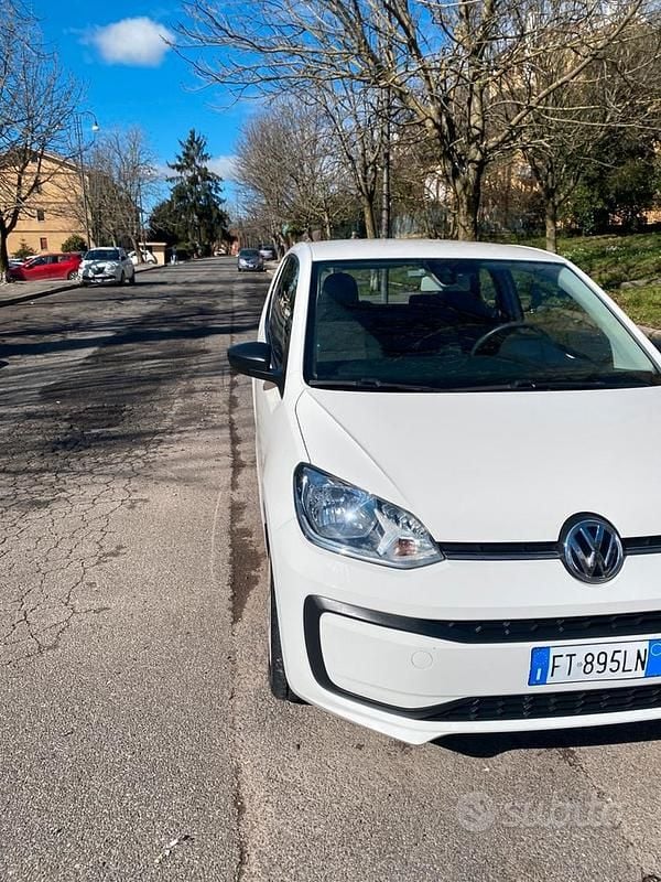 Usata VW up! 2018 Bianco Utilitaria