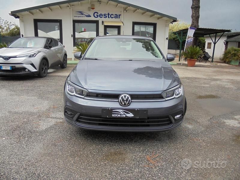 Usata VW Polo Life 95 CV (69 kW) 2022 Antracite(met.) Berlina