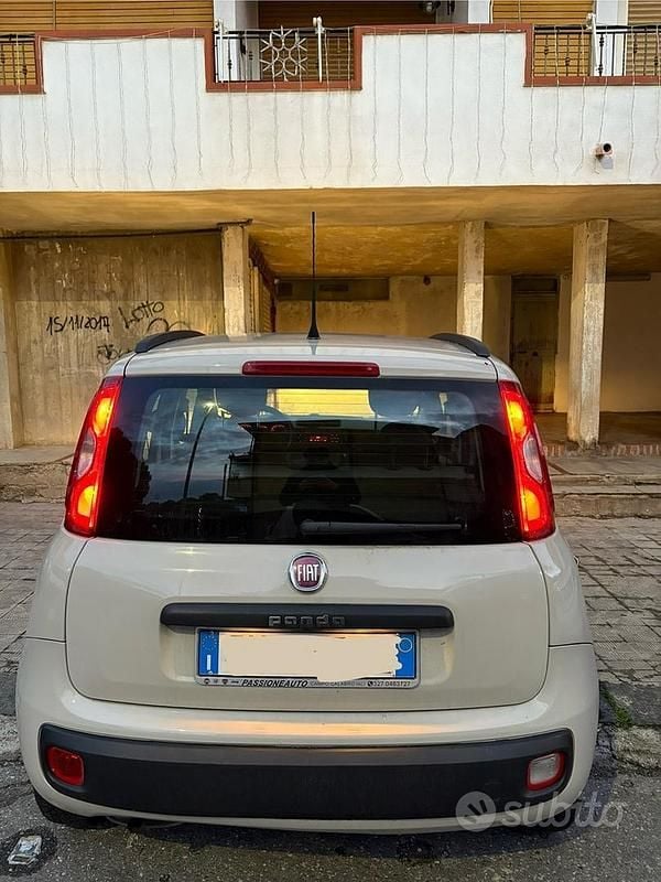 Usata Fiat Panda Pop 69 CV (50 kW) 2014 Bianco Berlina