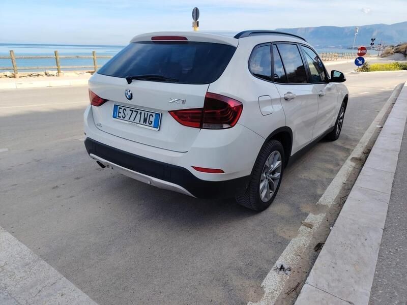 Käytetty BMW X1 143 HP (105 kW) 2013 Valkoinen Katumaasturi