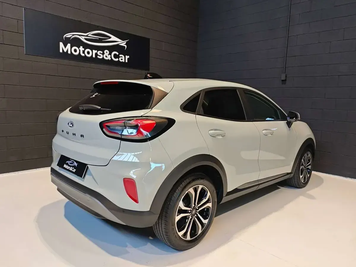 Usata Ford Puma 125 CV (91 kW) 2025 Grigio SUV