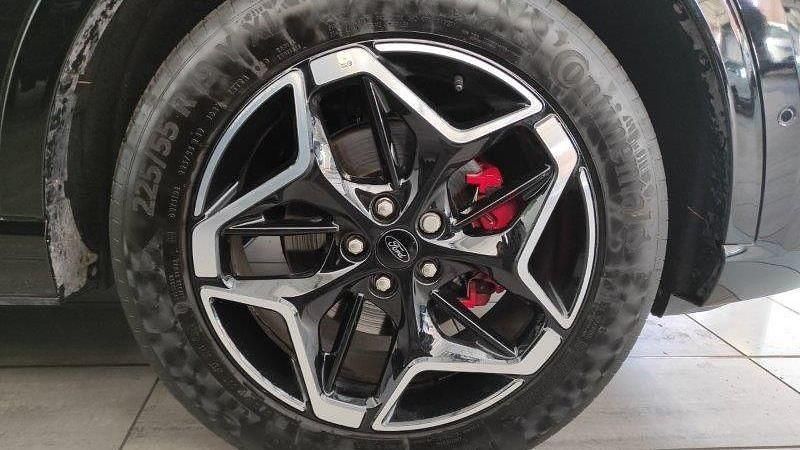 Usata Ford Kuga ST-Line X 152 CV (111 kW) 2024 Nero SUV