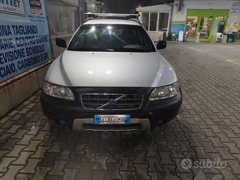 Usata Volvo XC70 185 CV (136 kW) 2006 Grigio Station wagon