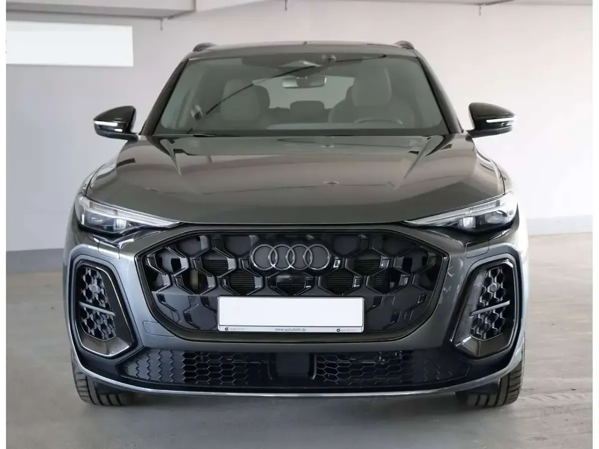 Usata Audi Q5 S-Line 204 CV (150 kW) 2025 Daytonagrau perleffekt SUV