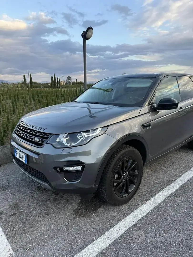 Usata Land Rover Discovery 5 150 CV (110 kW) 2017 Grigio SUV