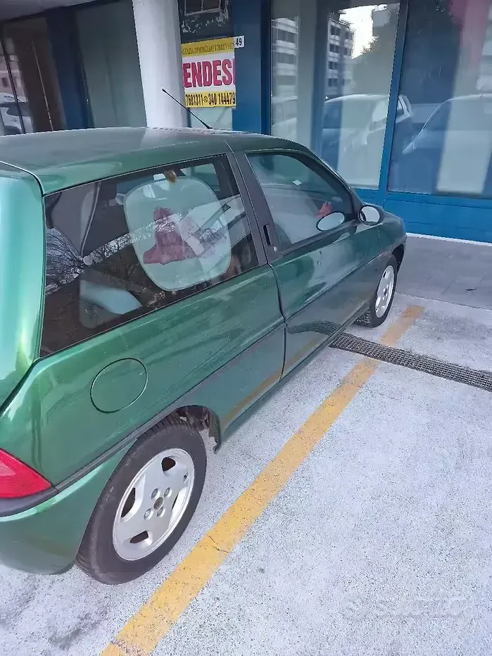Usata Lancia Ypsilon 80 CV (58 kW) 2002 Verde Utilitaria