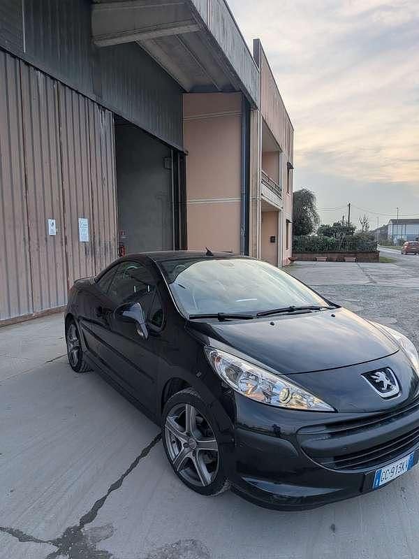 Usata Peugeot 207 CC 120 CV (88 kW) 2008 Cabrio