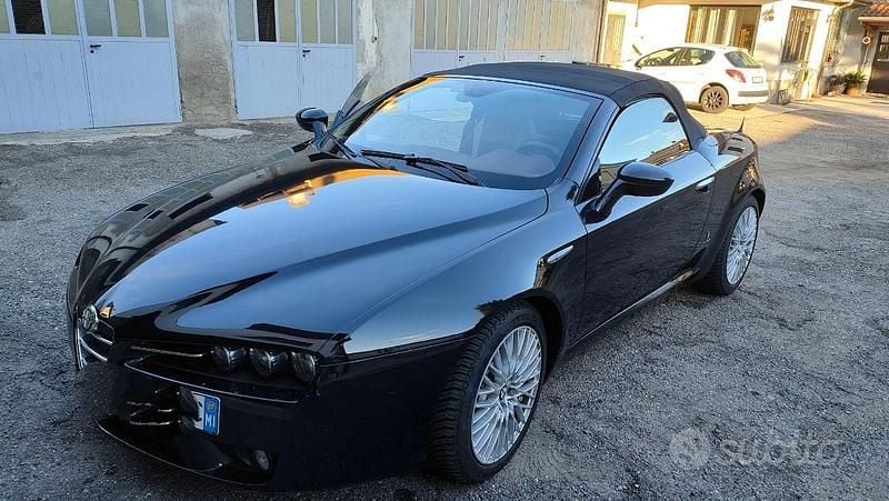 Usata Alfa Romeo Spider Exclusive 200 CV (147 kW) 2007 Nero Cabrio