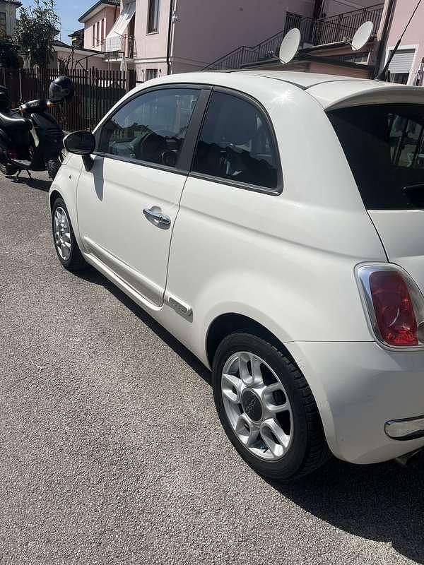 Usata Fiat 500 Lounge 69 CV (50 kW) 2008 Utilitaria