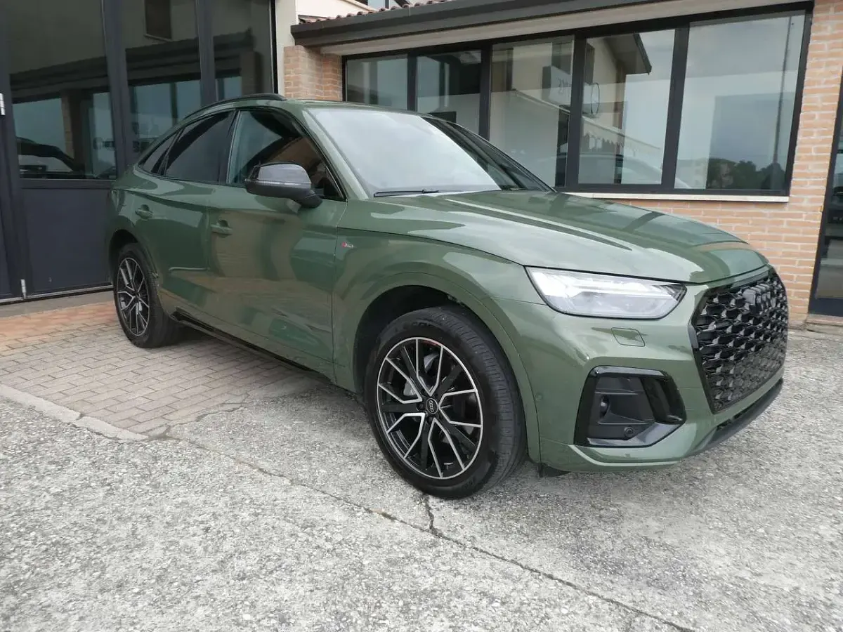 Usata Audi Q5 Sportback Ambiente 204 CV (150 kW) 2025 District green SUV