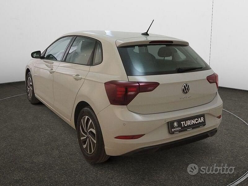 Usata VW Polo Life 95 CV (69 kW) 2023 Grigio Berlina