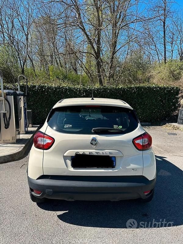 Occasion Renault Captur 90 ch (66 kW) 2015 Blanc SUV
