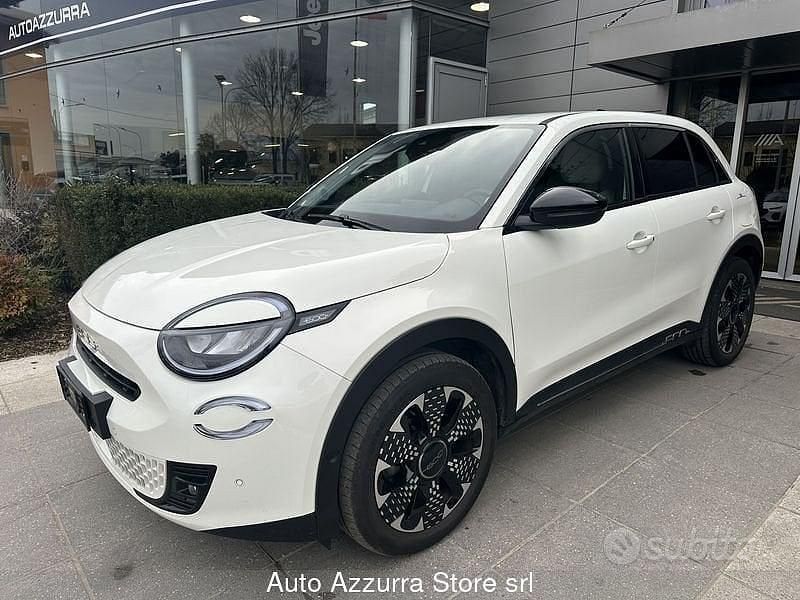 Usata Fiat 600 La Prima 101 CV (74 kW) 2025 Bianco SUV