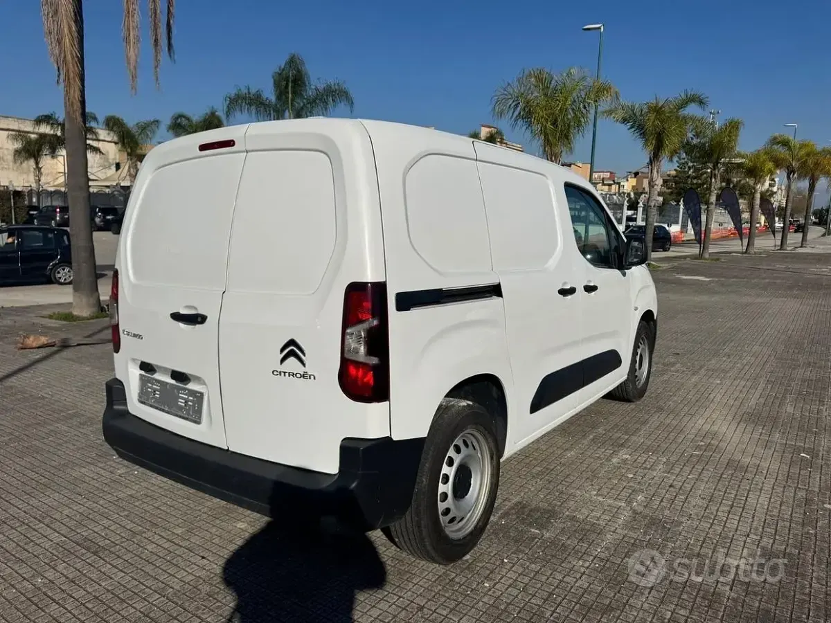Usata Citroën Berlingo 102 CV (75 kW) 2020 Bianco Monovolume