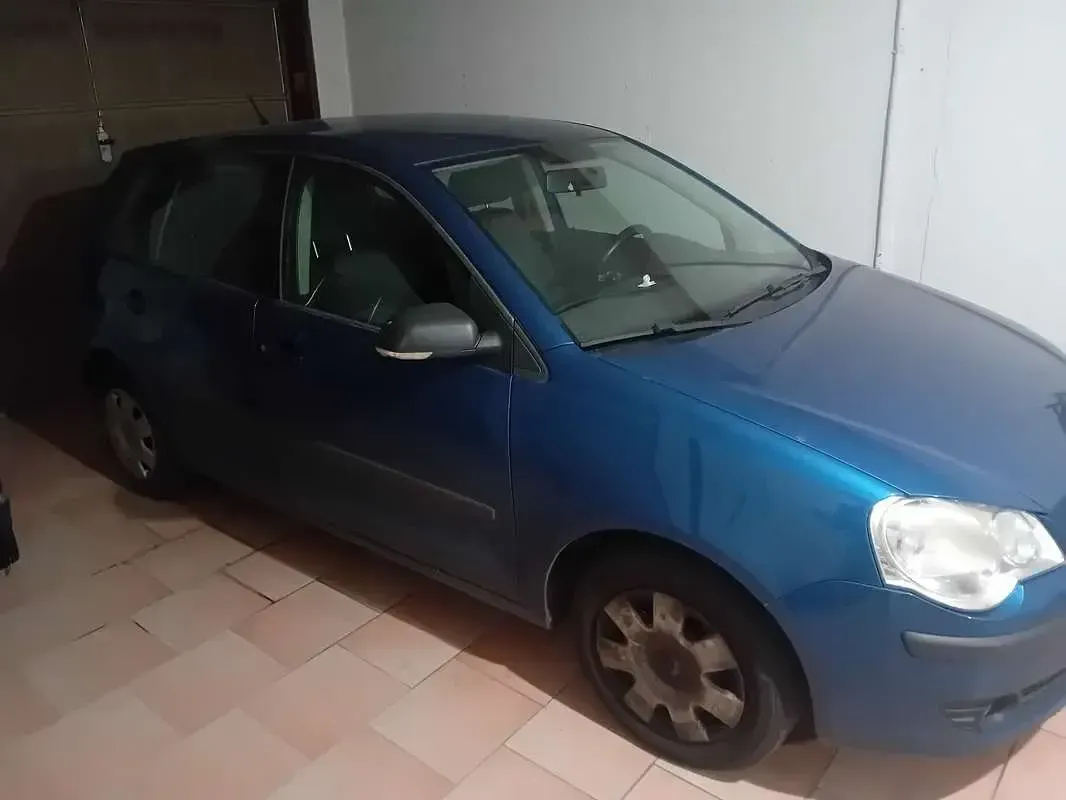 Usata VW Polo Trendline 60 CV (44 kW) 2007 Blu/azzurro Utilitaria