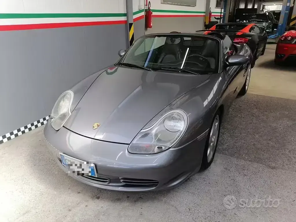 Usata Porsche Boxster 260 CV (191 kW) 2005 Grigio Cabrio