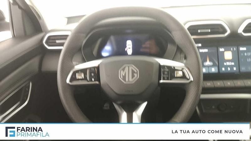 Nuova MG ZS Luxury 2025 Nero Berlina
