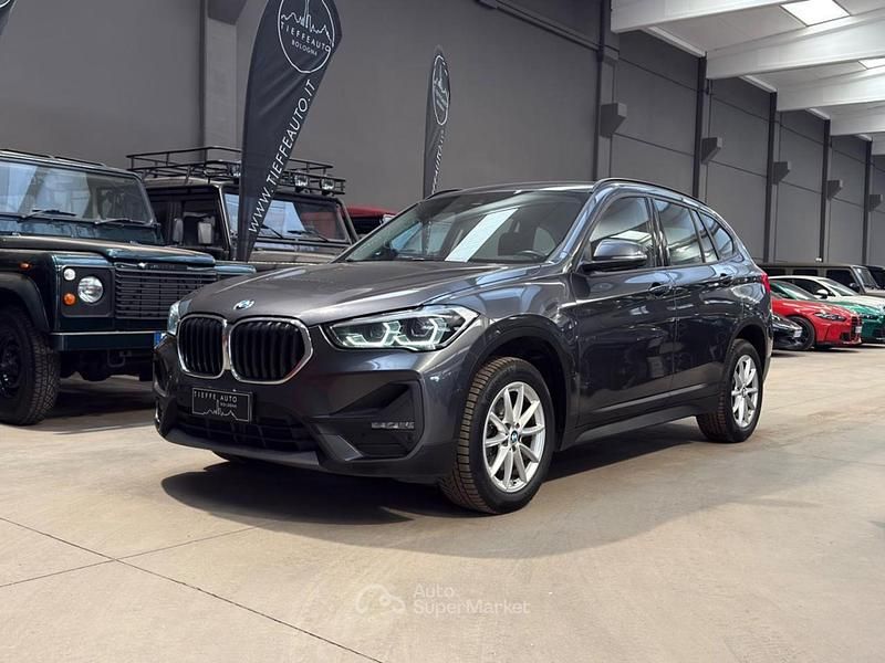 Usata BMW X1 150 CV (110 kW) 2022 Grigio metallizzato SUV