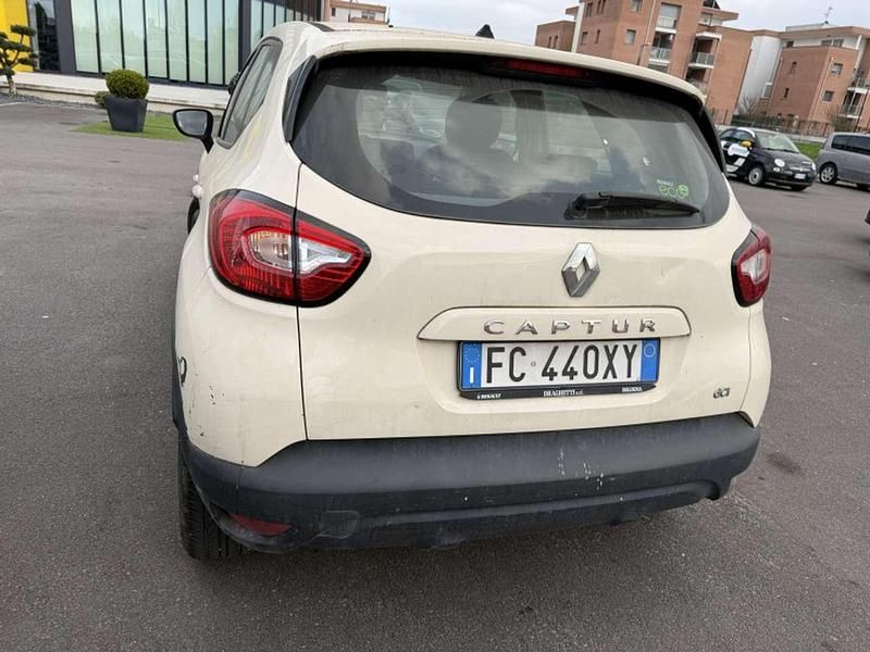 Usata Renault Captur Life 90 CV (66 kW) 2016 Marrone SUV