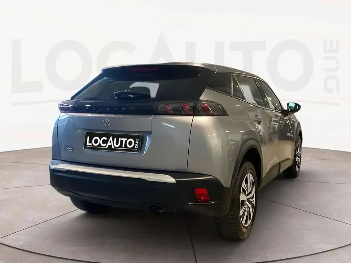 Usata Peugeot 2008 Active 102 CV (75 kW) 2023 Grigio SUV