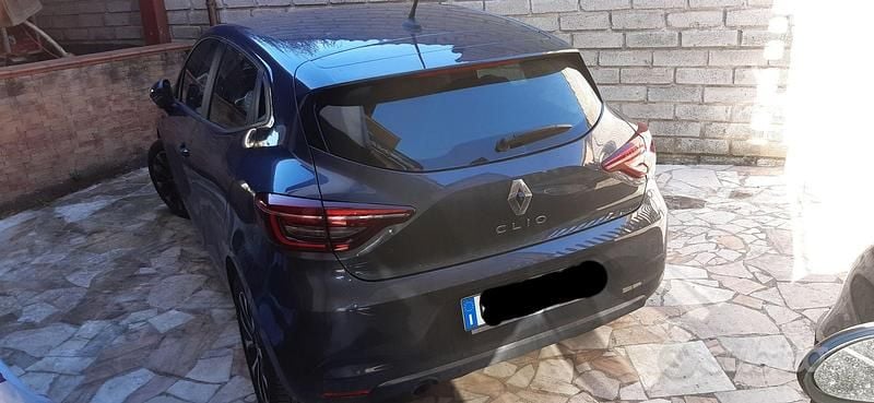Usata Renault Clio V 86 CV (63 kW) 2021 Berlina