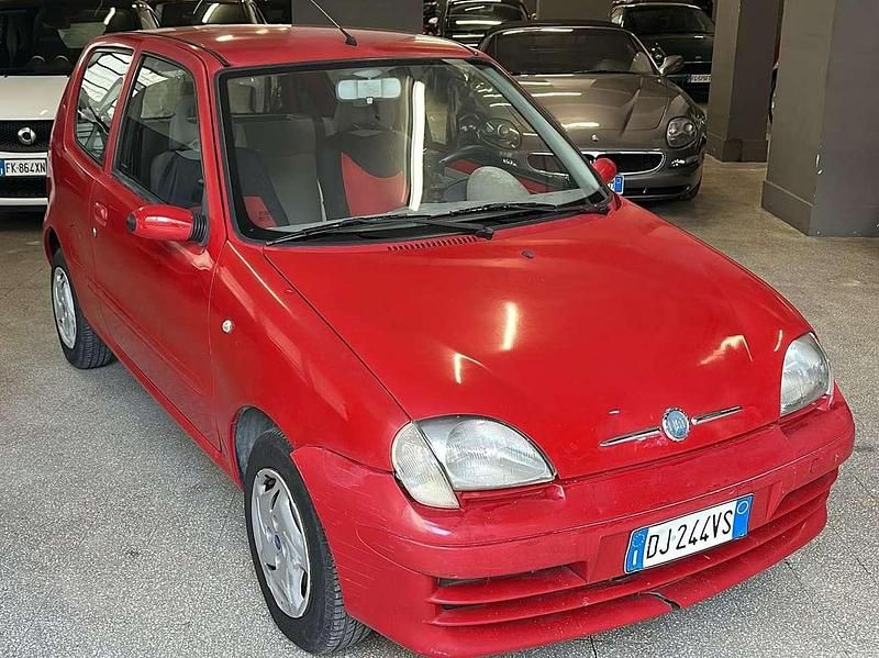 Usata Fiat 600 54 CV (39 kW) 2007 Rosso Utilitaria