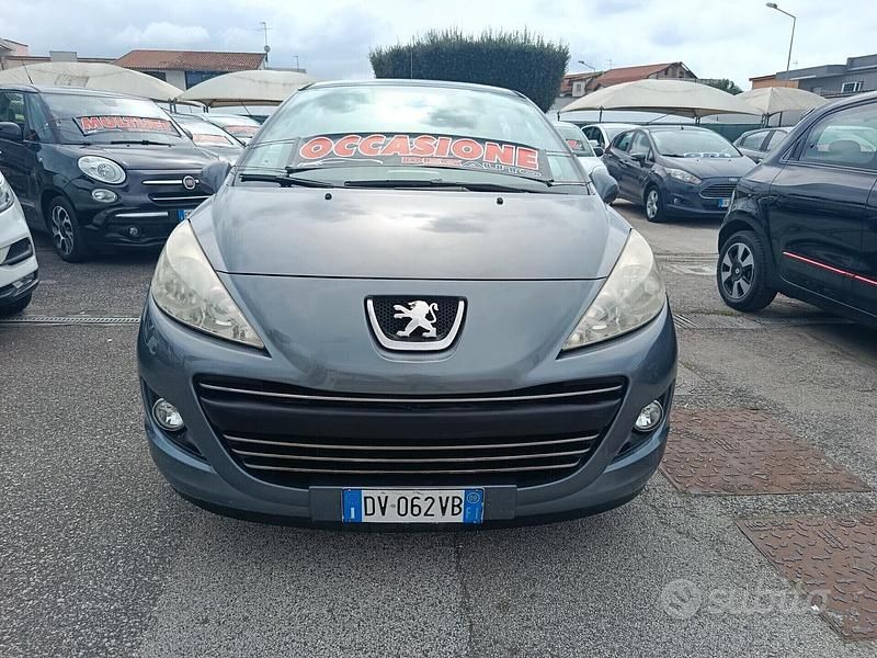Begagnad Peugeot 207 88 HK (64 kW) 2010 Grå Sedan