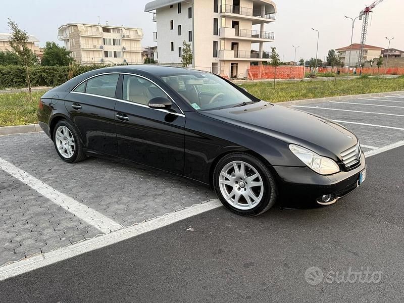 Usata Mercedes CLS320 2007 Nero Berlina