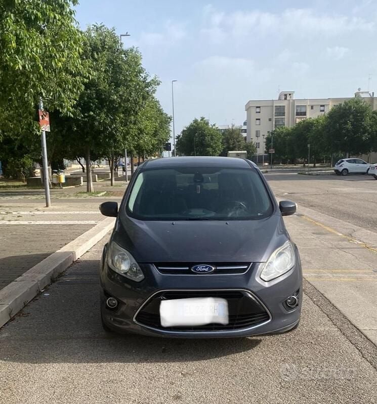 Usata 2012 Ford C-MAX Monovolume | 4500 € (Buon prezzo) - Immagine 1/4
