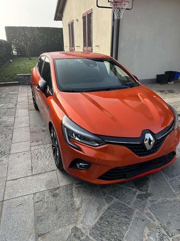 Usata Renault Clio V Edition One 101 CV (74 kW) 2020 Arancione Berlina