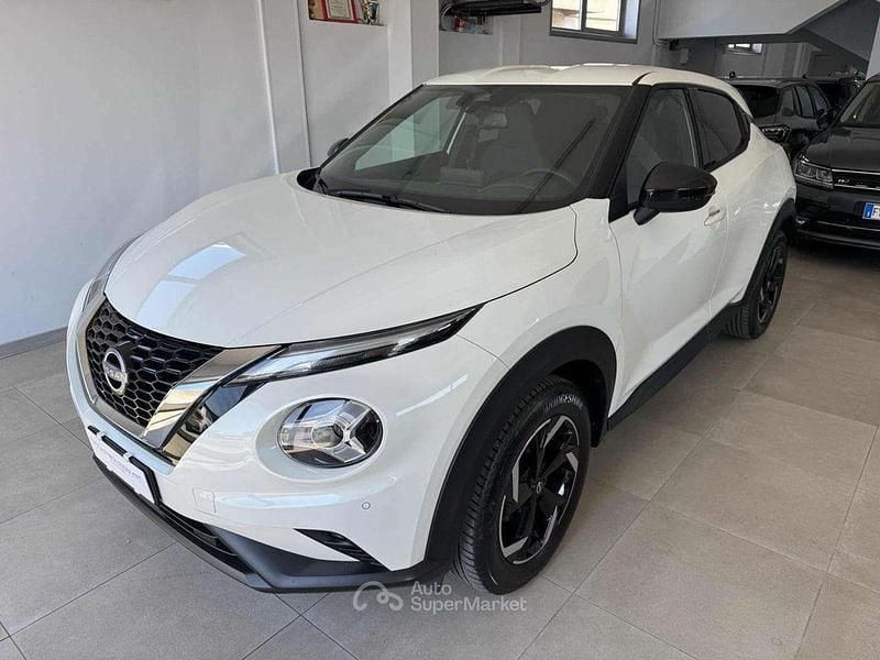 Bianco Usata 2024 Nissan Juke N-Connecta SUV | 20.500 € (Buon prezzo) - Immagine 1/4