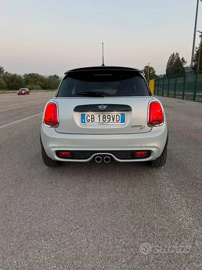 Usata Mini Cooper SD 170 CV (125 kW) 2020 Grigio Utilitaria