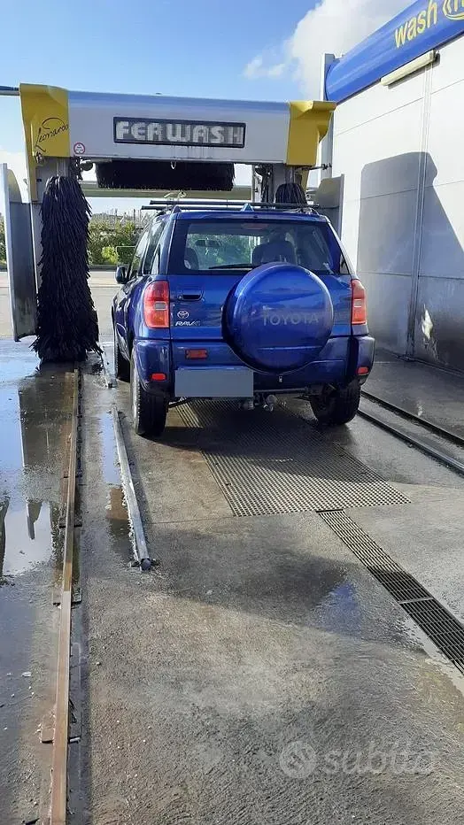 Usata Toyota RAV4 116 CV (85 kW) 2002 Bluazzurro SUV