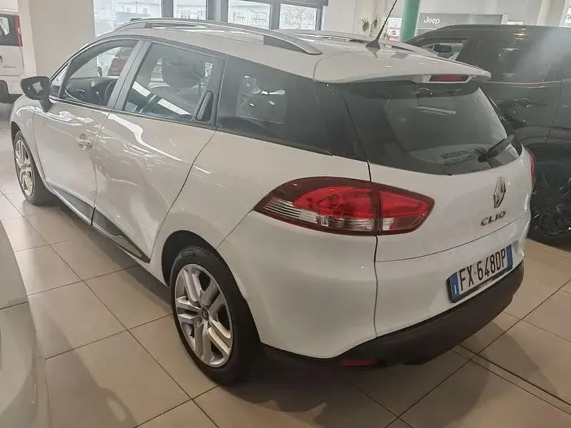 Usata Renault Clio Business 74 CV (54 kW) 2019 Bianco Station wagon