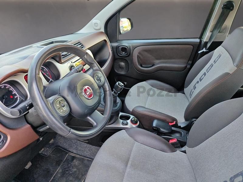 Usata Fiat Panda Cross Cross 90 CV (66 kW) 2016 Verde Utilitaria