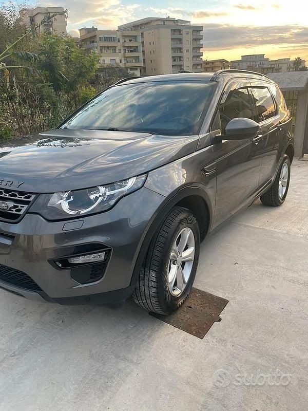 Usata Land Rover Discovery Sport 180 CV (132 kW) 2016 Grigio SUV