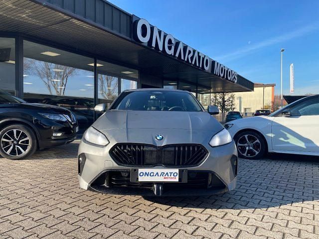 Usata BMW 118 M Sport 149 CV (109 kW) 2025 Grigio Utilitaria