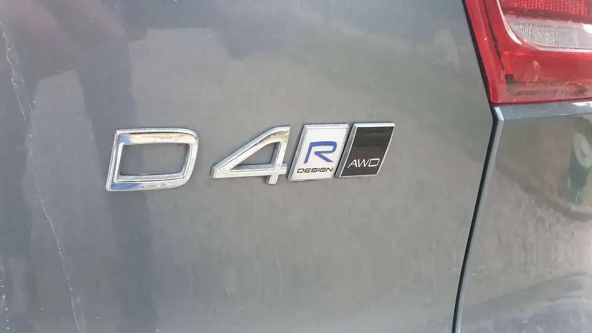 Usata Volvo XC40 R-Design 190 CV (139 kW) 2019 Grigio SUV