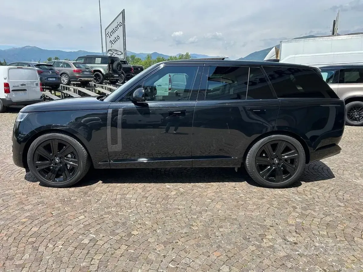Usata Land Rover Range Rover HSE 249 CV (183 kW) 2024 Nero SUV