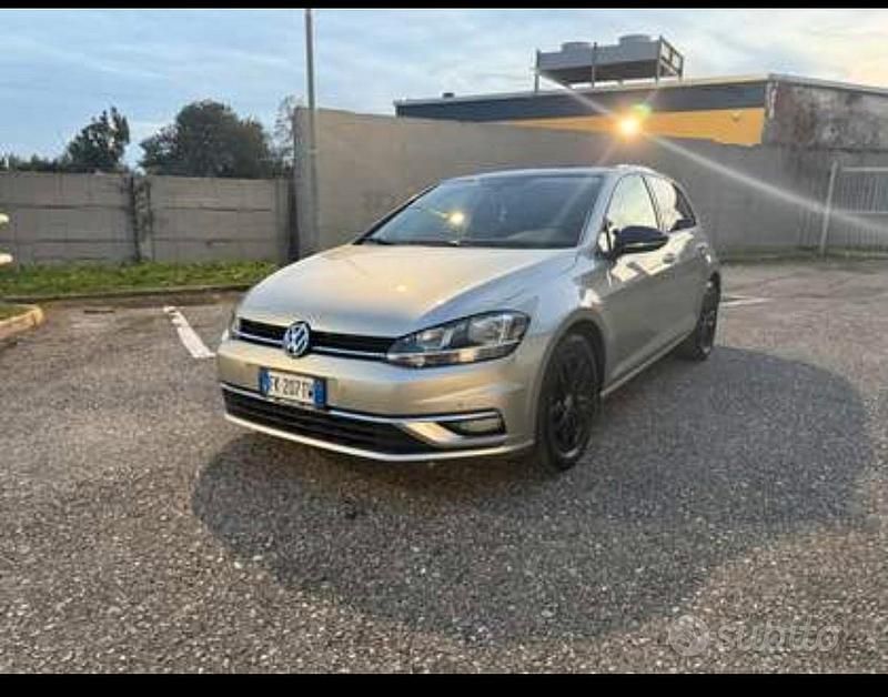 Second-hand VW Golf VII Business 116 CP (85 kW) 2017 Gri Berlinǎ