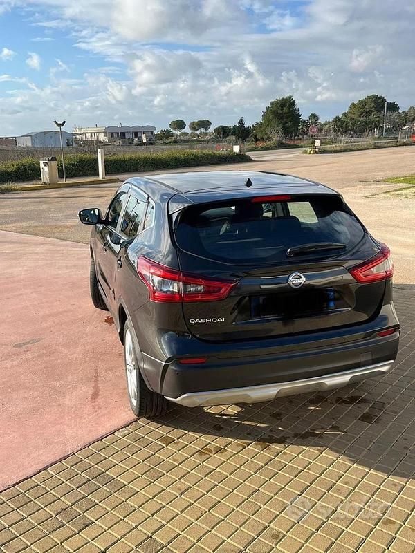 Usata Nissan Qashqai 2019 Nero SUV