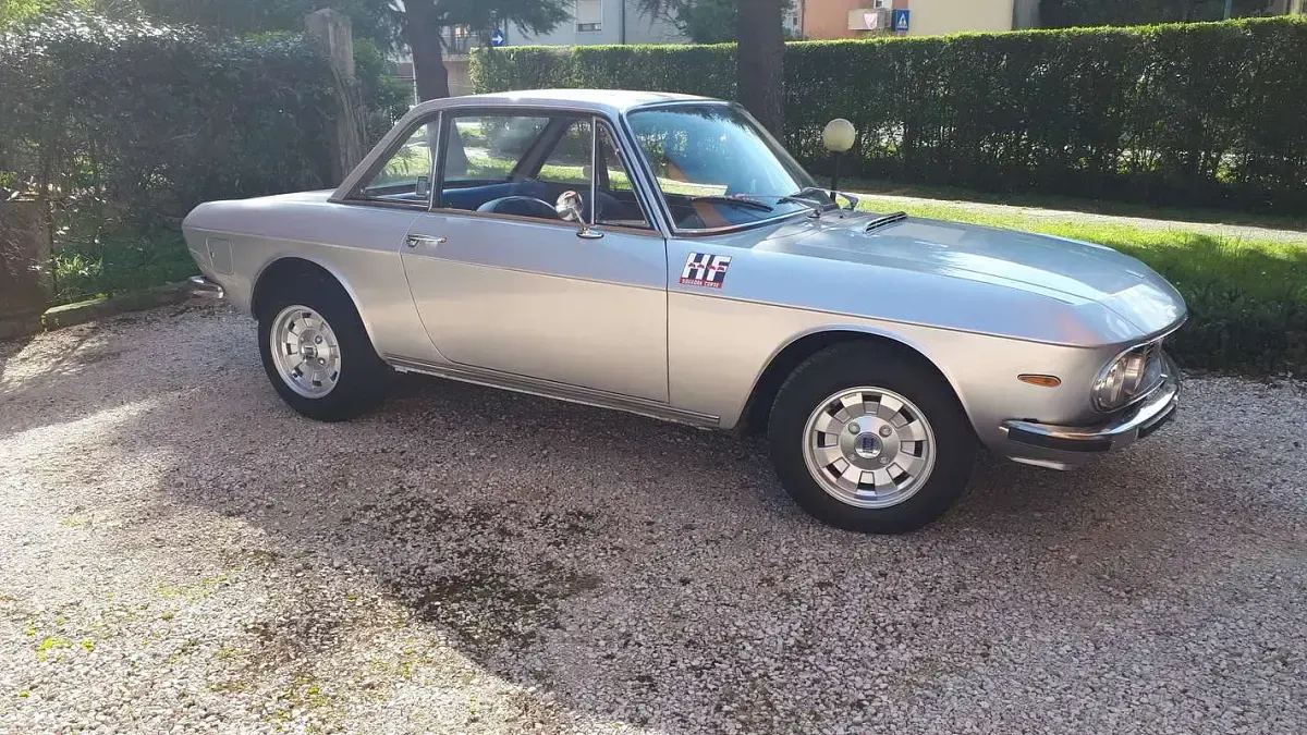 Usata Lancia Fulvia 90 CV (66 kW) 1973 Argento Coupé