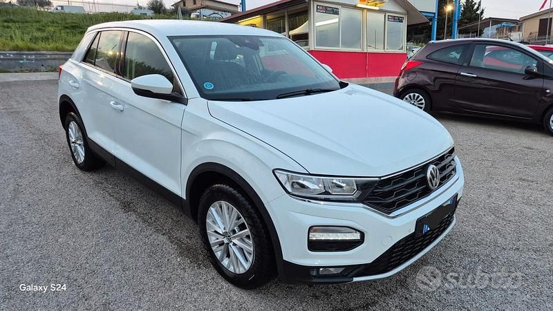 Usata VW T-Roc Style 116 CV (85 kW) 2020 Blu SUV