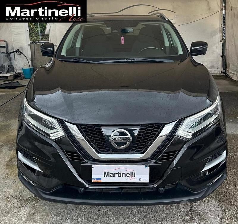Usata Nissan Qashqai N-Connecta 130 CV (95 kW) 2018 Nero SUV