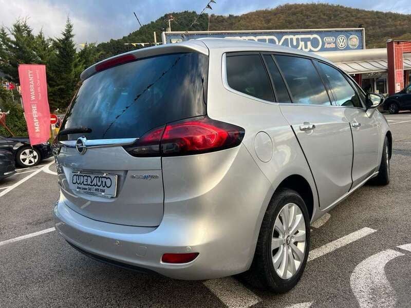 Usata Opel Zafira Tourer Cosmo 150 CV (110 kW) 2013 Grigio Monovolume