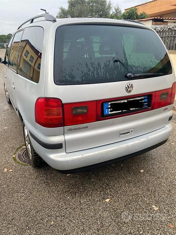Usata VW Sharan 2004 Grigio Monovolume